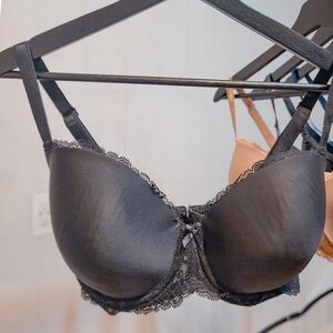 VS Black Laced Demi Lined Bra Victoria Secret